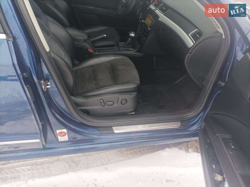 Лифтбек Skoda Superb 2009 в Львове