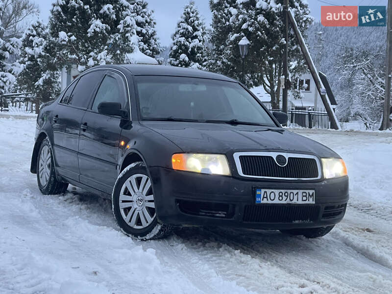 Ліфтбек Skoda Superb 2003 в Турці