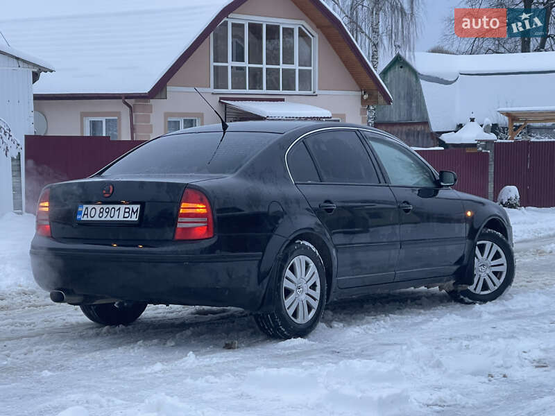 Ліфтбек Skoda Superb 2003 в Турці