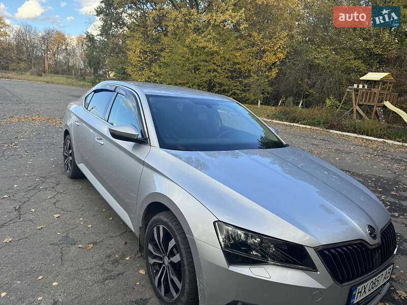Ліфтбек Skoda Superb 2016 в Хмельницькому