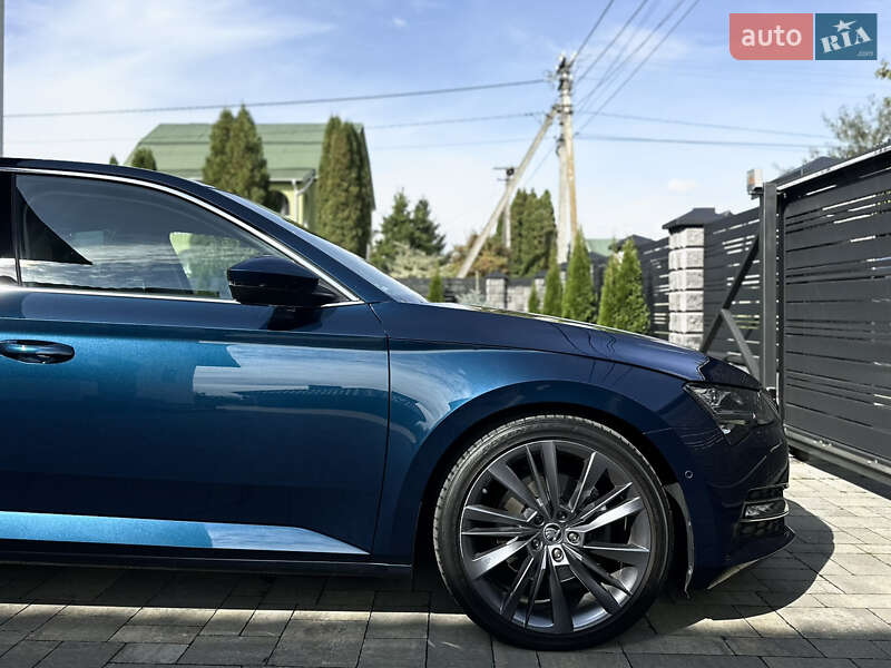 Лифтбек Skoda Superb 2019 в Луцке