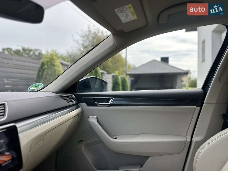 Лифтбек Skoda Superb 2019 в Луцке