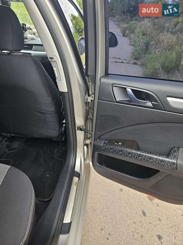 Лифтбек Skoda Superb 2008 в Гадяче