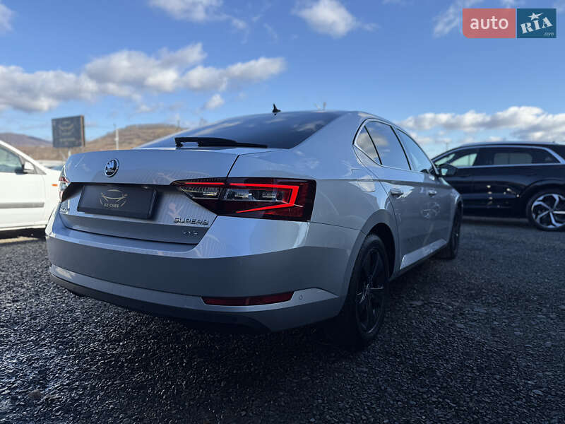 Ліфтбек Skoda Superb 2017 в Мукачевому