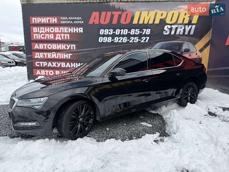 Ліфтбек Skoda Superb 2019 в Стрию