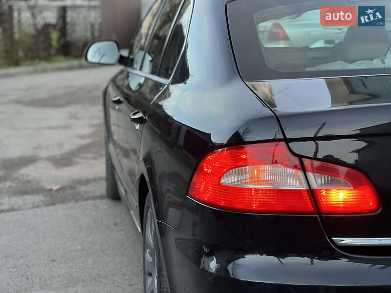 Лифтбек Skoda Superb 2010 в Ивано-Франковске