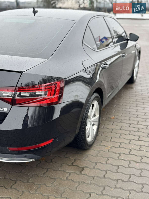 Лифтбек Skoda Superb 2019 в Бродах