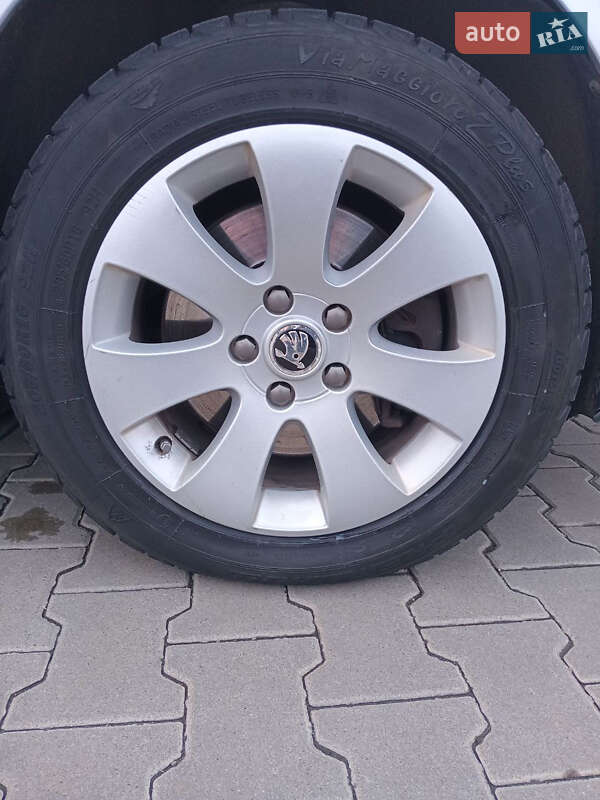 Лифтбек Skoda Superb 2013 в Киеве