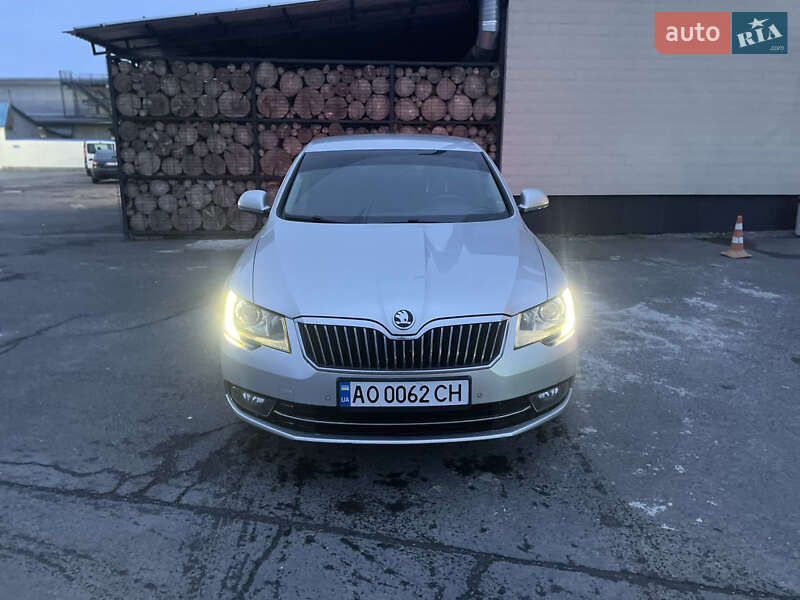 Ліфтбек Skoda Superb 2014 в Виноградові фото 2 Ліфтбек Skoda Superb 2014 в Виноградові