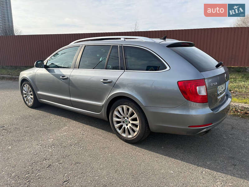 Универсал Skoda Superb 2012 в Киеве