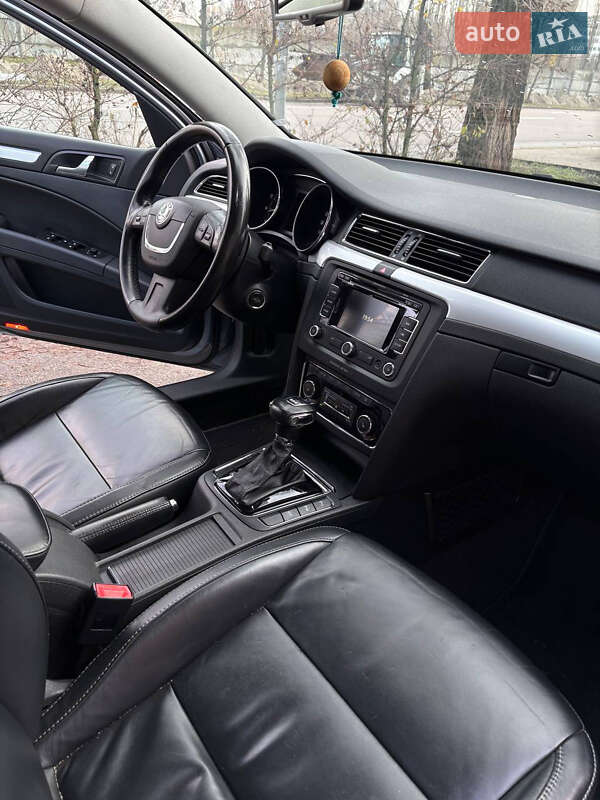 Универсал Skoda Superb 2012 в Киеве