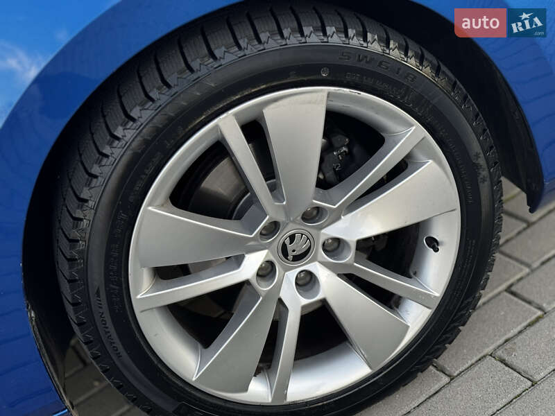 Універсал Skoda Superb 2022 в Дрогобичі