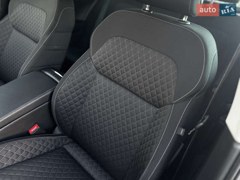 Універсал Skoda Superb 2022 в Дрогобичі