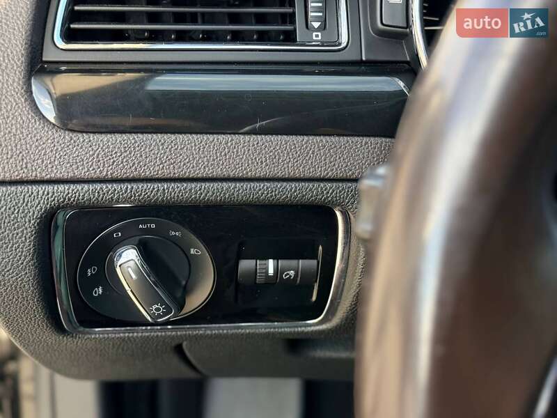 Универсал Skoda Superb 2015 в Кривом Роге