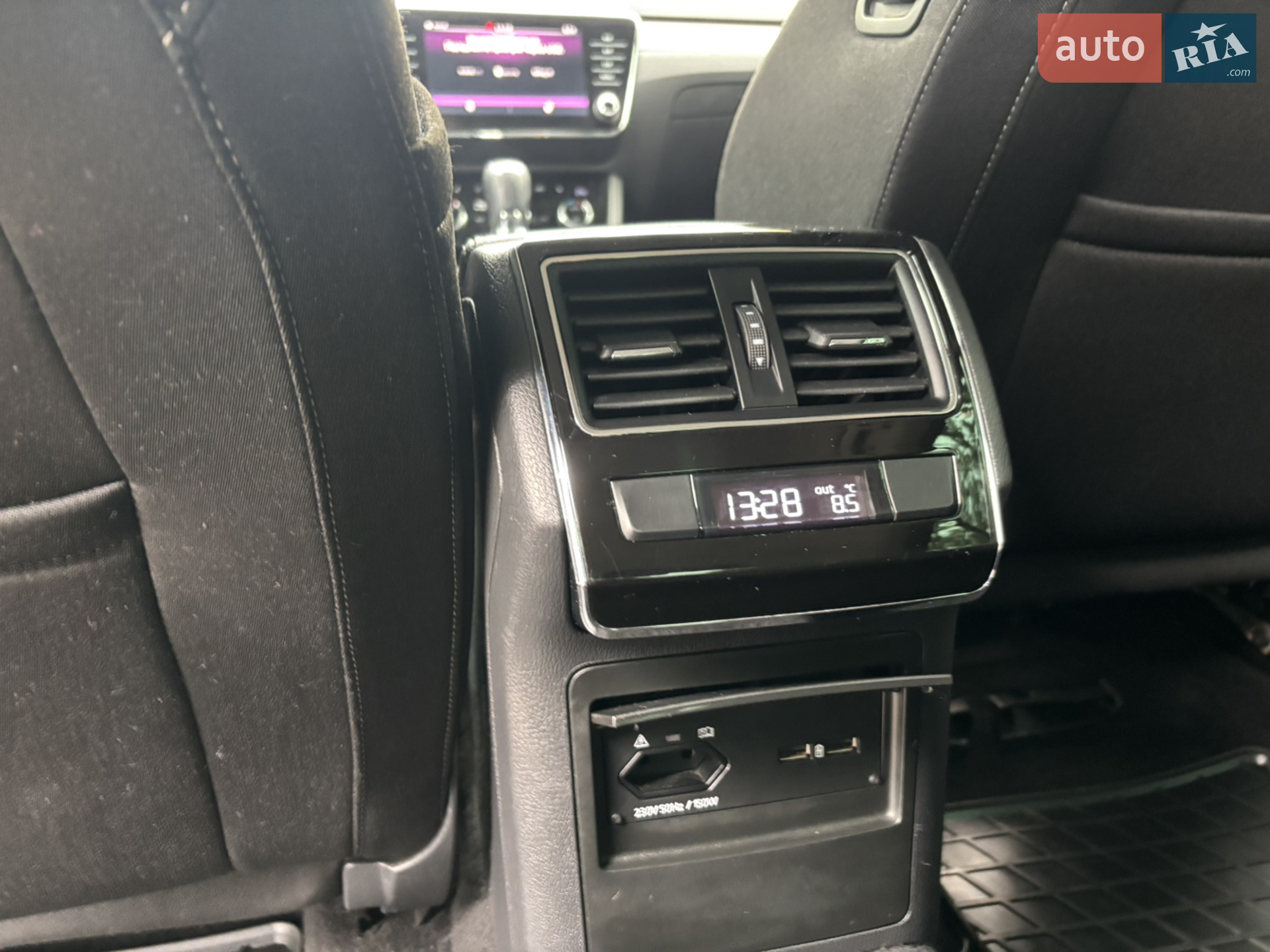 2019 Skoda Superb - мініатюра 21