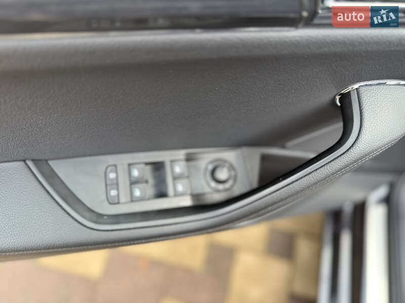 Универсал Skoda Superb 2021 в Мукачево