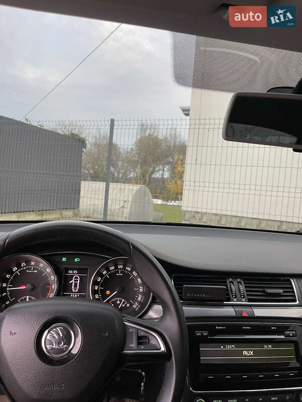 Лифтбек Skoda Superb 2014 в Ужгороде