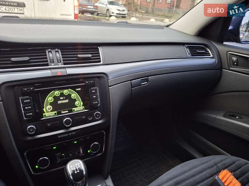 Універсал Skoda Superb 2012 в Львові