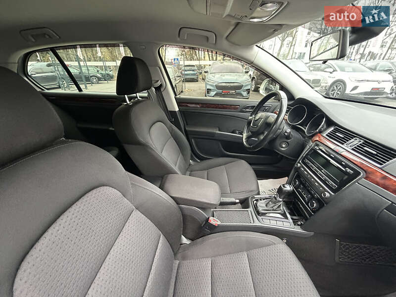 Ліфтбек Skoda Superb 2013 в Вінниці