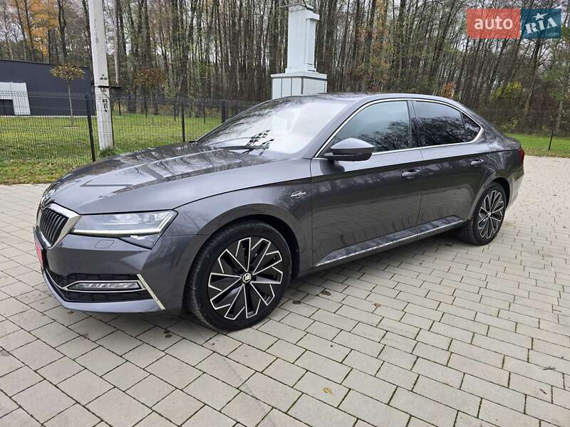 Лифтбек Skoda Superb 2021 в Ковеле