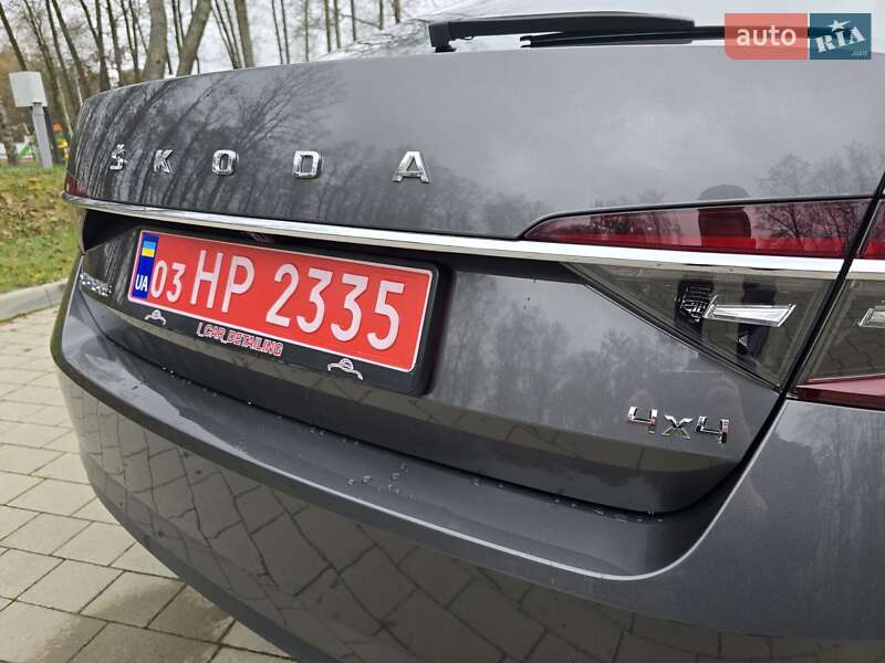 Лифтбек Skoda Superb 2021 в Ковеле