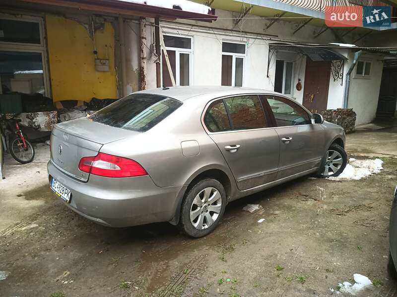 Лифтбек Skoda Superb 2010 в Стрые