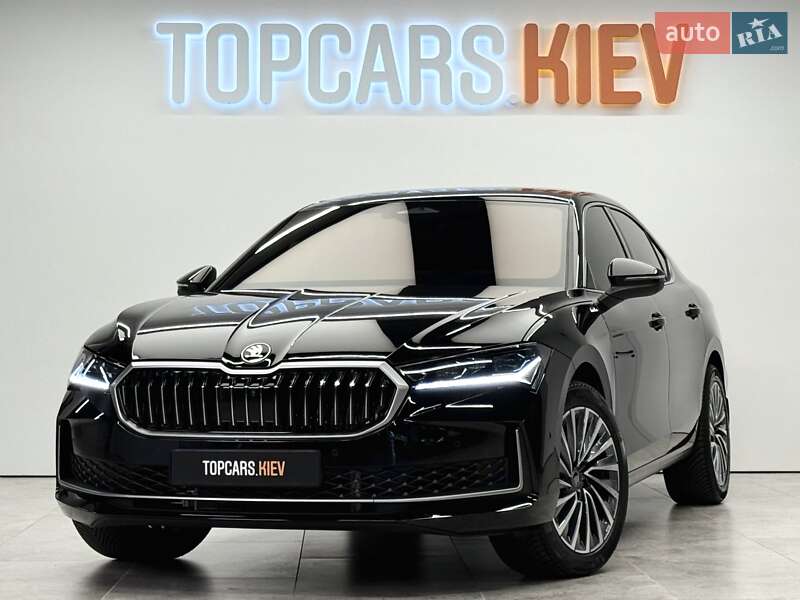 Лифтбек Skoda Superb 2025 в Киеве