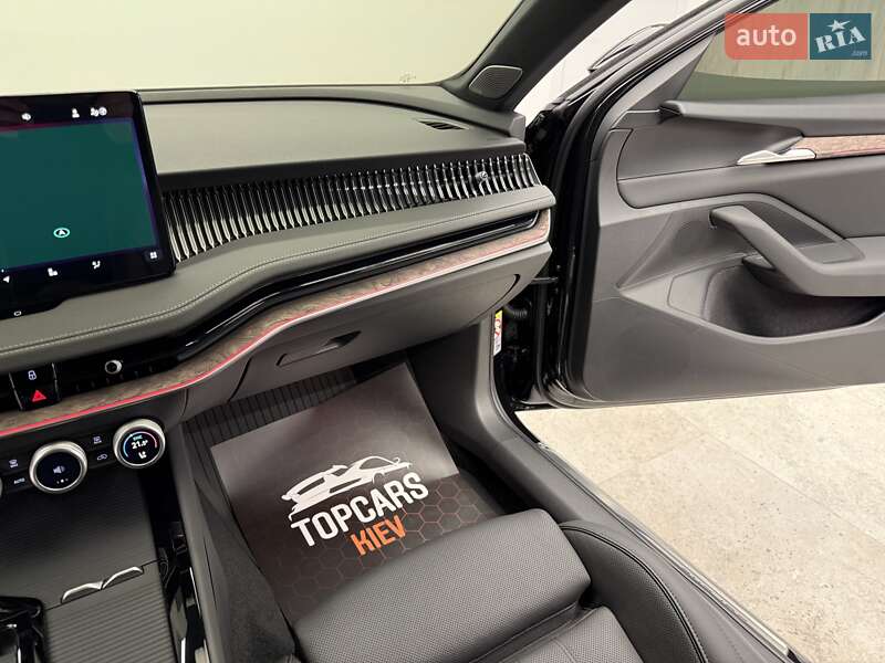 Лифтбек Skoda Superb 2025 в Киеве