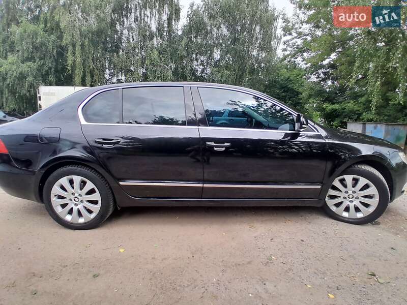 Лифтбек Skoda Superb 2008 в Самборе