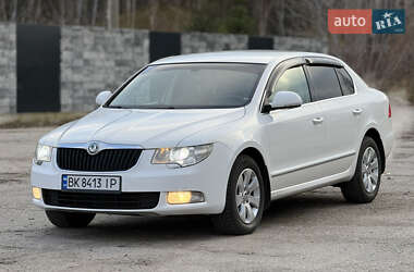 Ліфтбек Skoda Superb 2012 в Звягелі