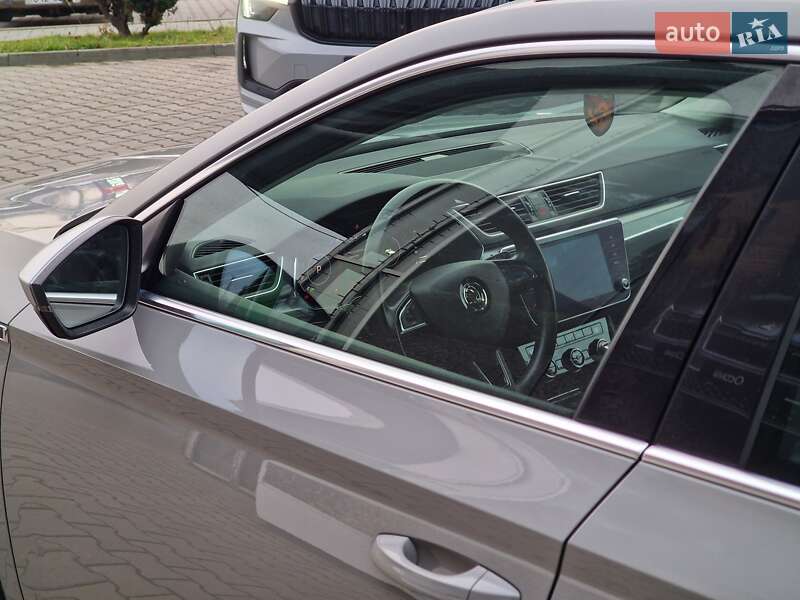 Універсал Skoda Superb 2019 в Хмельницькому