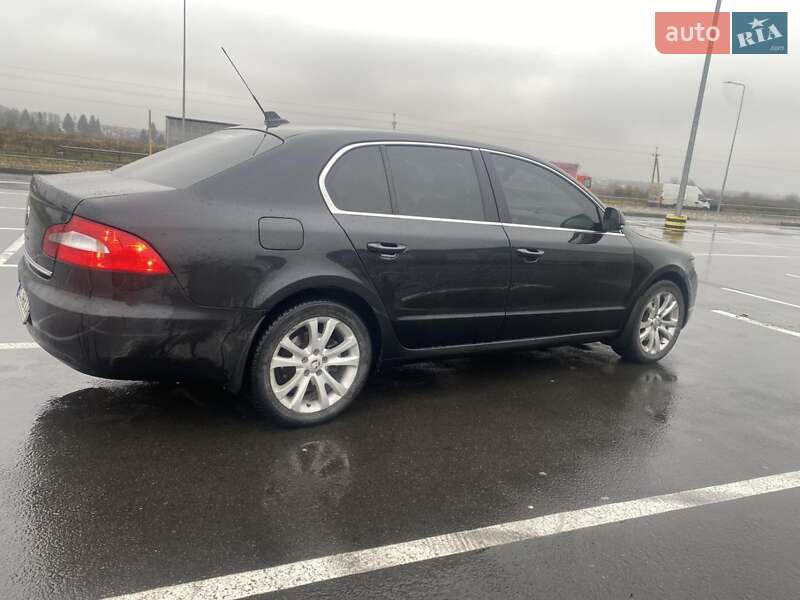 Ліфтбек Skoda Superb 2009 в Львові
