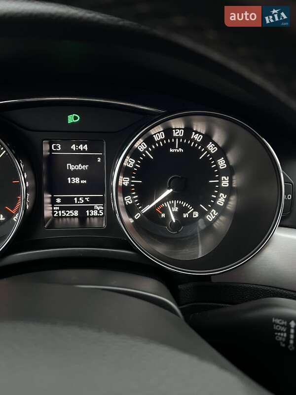 Універсал Skoda Superb 2014 в Стрию