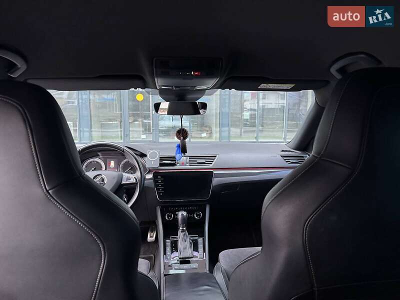 Універсал Skoda Superb 2018 в Сваляві