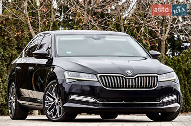 Лифтбек Skoda Superb 2021 в Львове