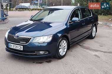 Ліфтбек Skoda Superb 2014 в Дубні