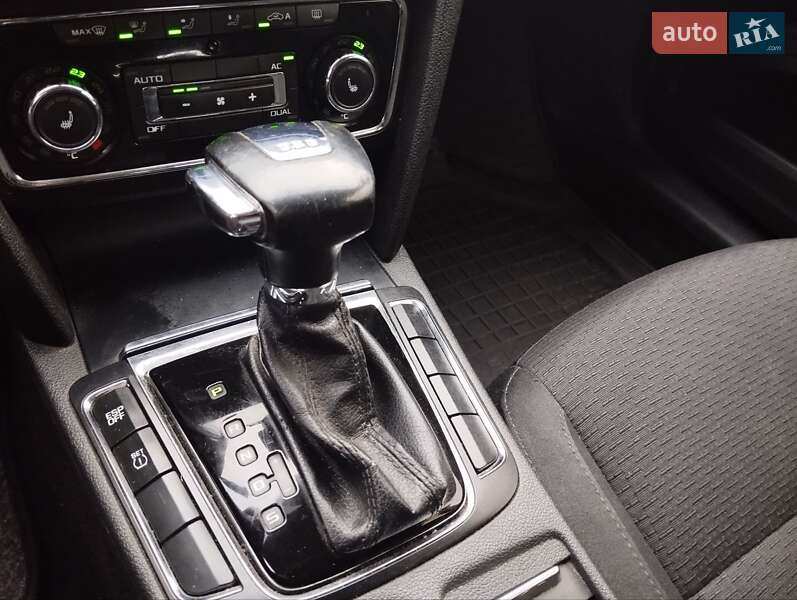 Лифтбек Skoda Superb 2008 в Львове