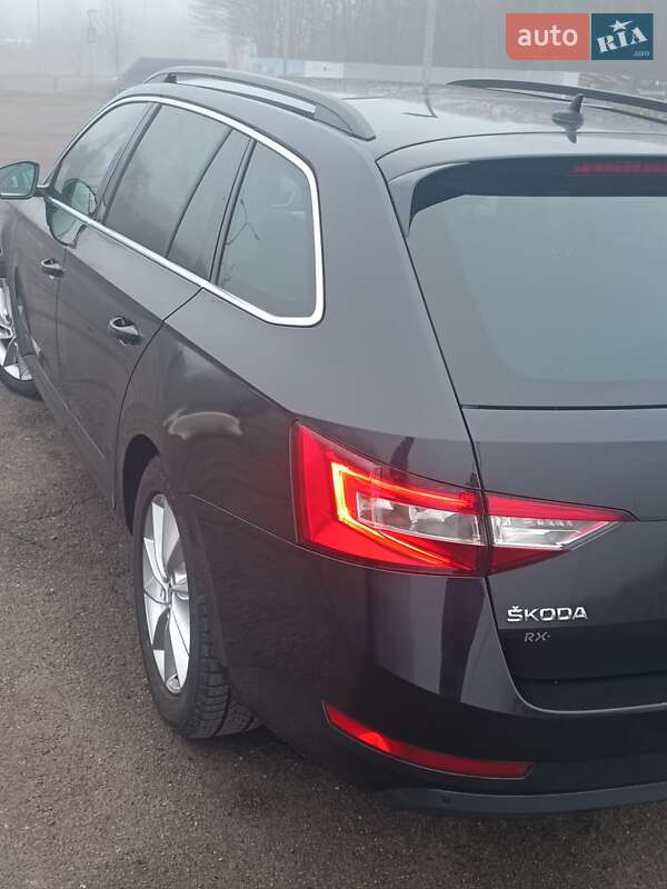 Універсал Skoda Superb 2016 в Львові