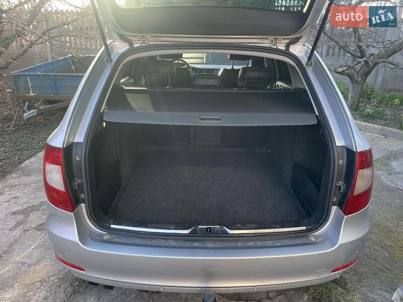 Універсал Skoda Superb 2011 в Києві