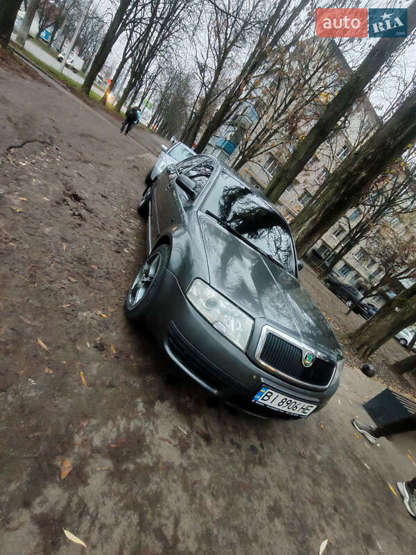 Лифтбек Skoda Superb 2003 в Кременчуге