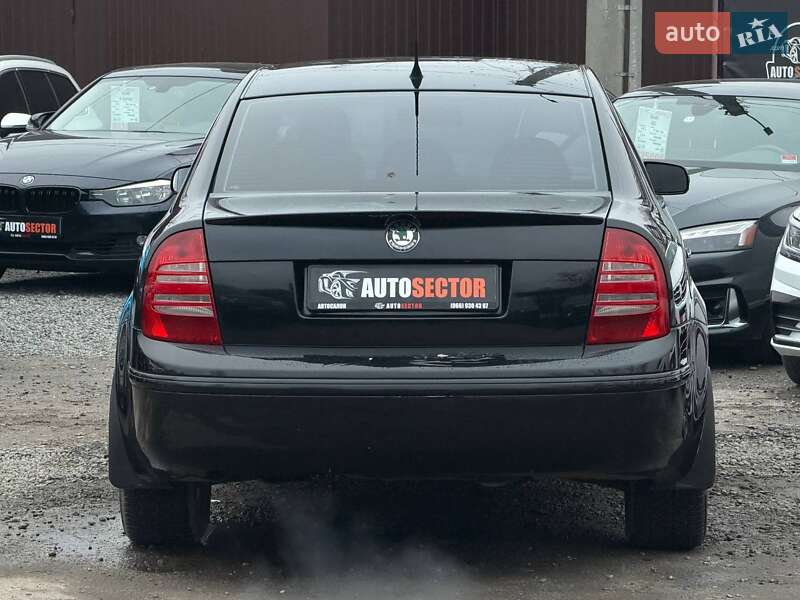 Лифтбек Skoda Superb 2006 в Харькове