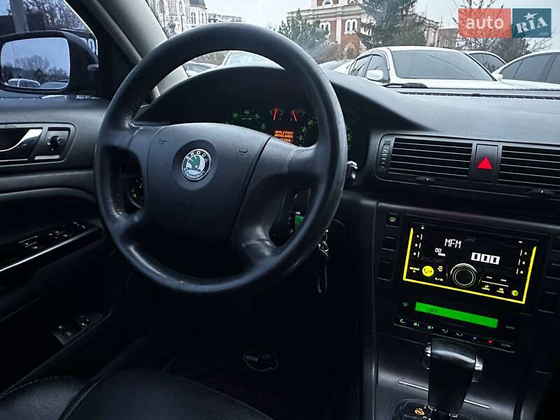 Лифтбек Skoda Superb 2006 в Харькове