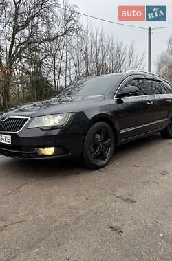 Універсал Skoda Superb 2014 в Житомирі