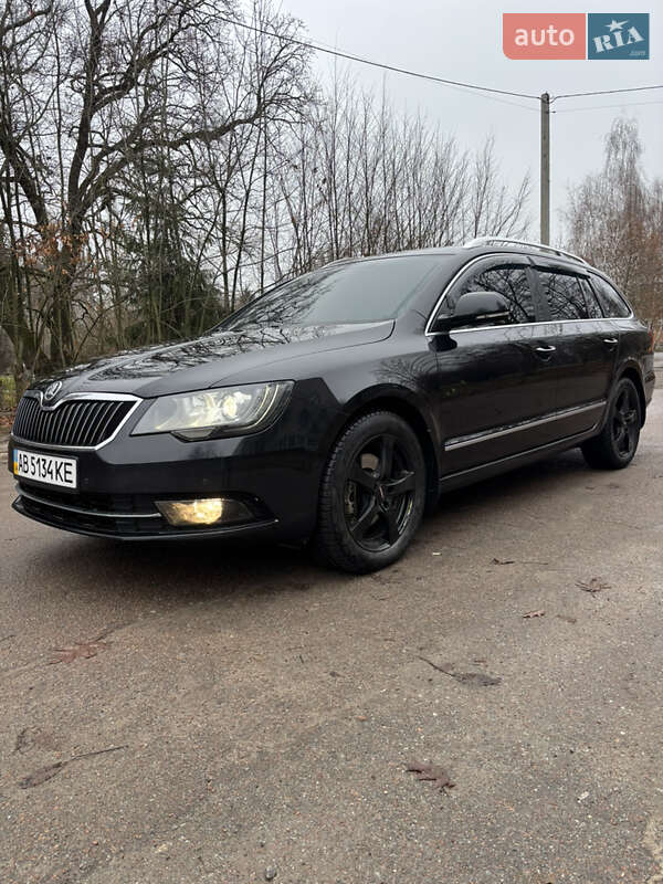 Універсал Skoda Superb 2014 в Житомирі