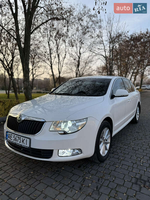 Skoda Superb 2012