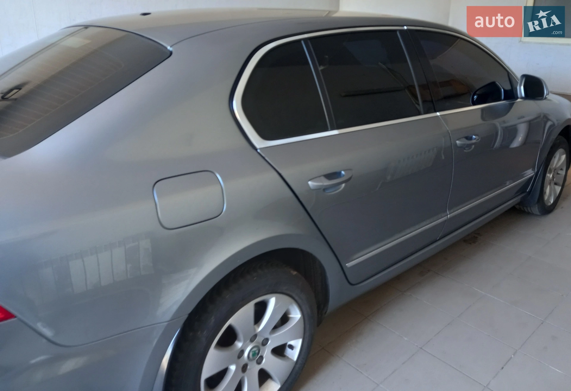 2011 Skoda Superb - мініатюра 4