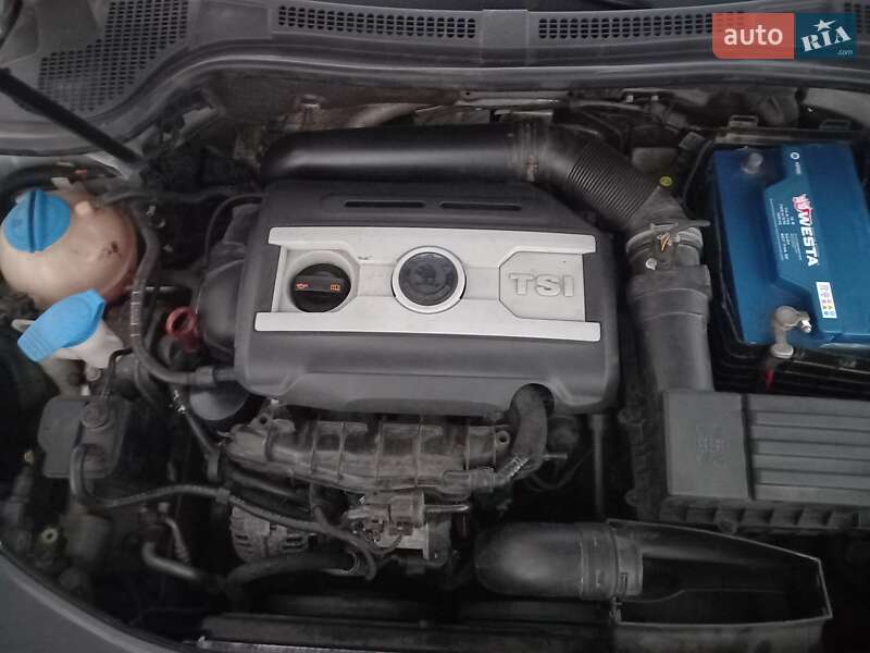 Лифтбек Skoda Superb 2011 в Новоукраинке