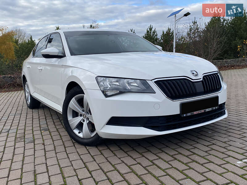 Ліфтбек Skoda Superb 2016 в Вінниці