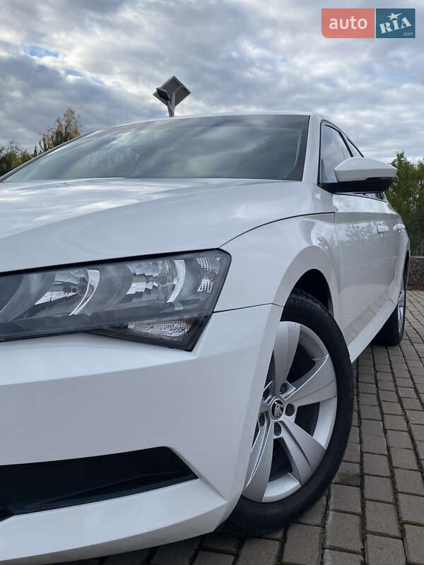 Ліфтбек Skoda Superb 2016 в Вінниці