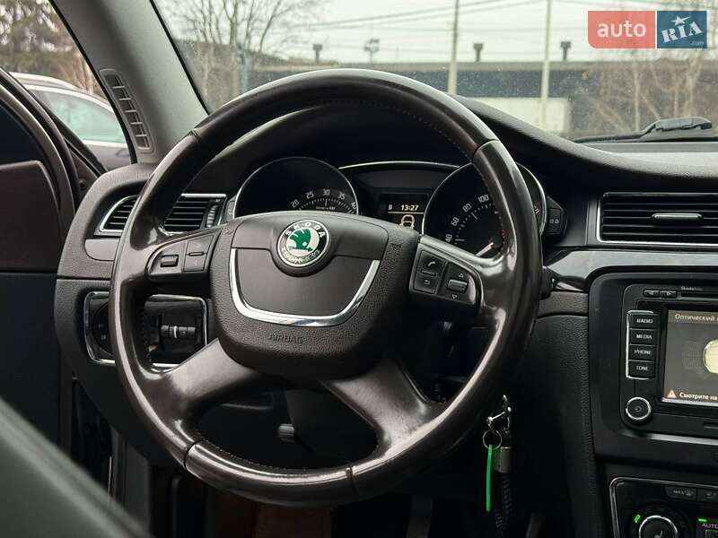 Универсал Skoda Superb 2012 в Ровно фото 50 Универсал Skoda Superb 2012 в Ровно